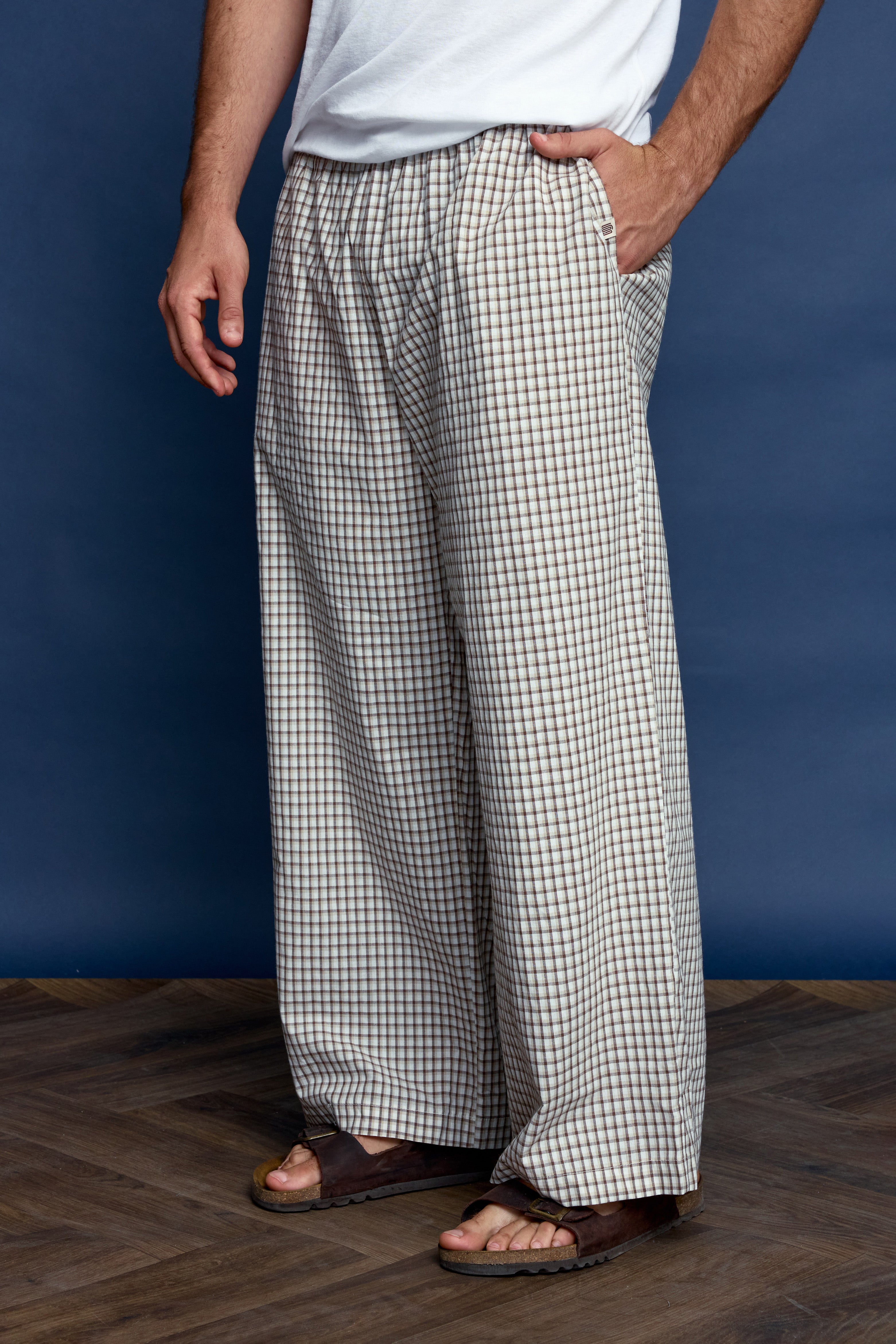 מכנסי משבצות רחבים - מוקה