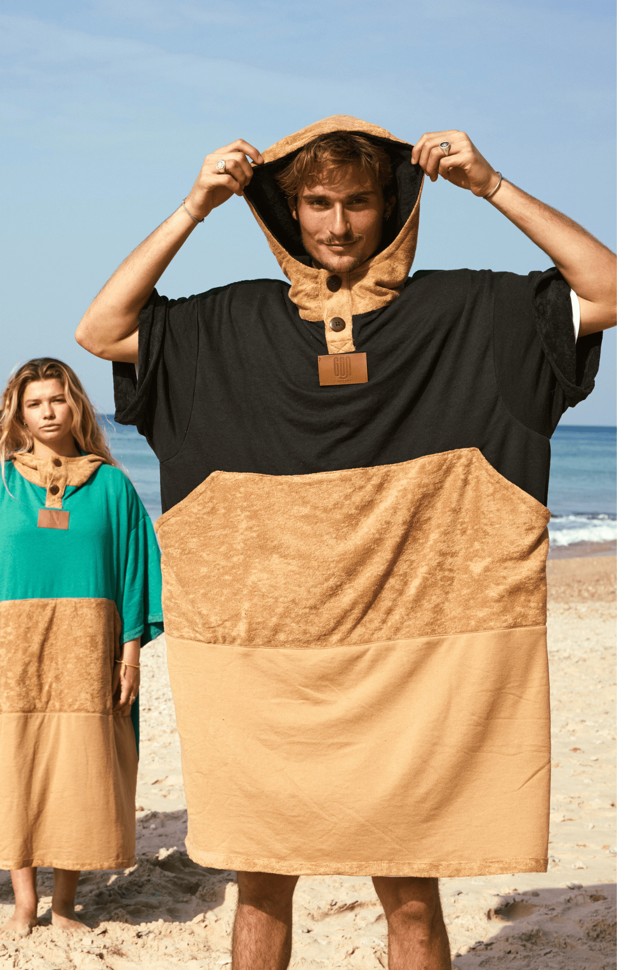 Black & Beige - Poncho - GONSURFING