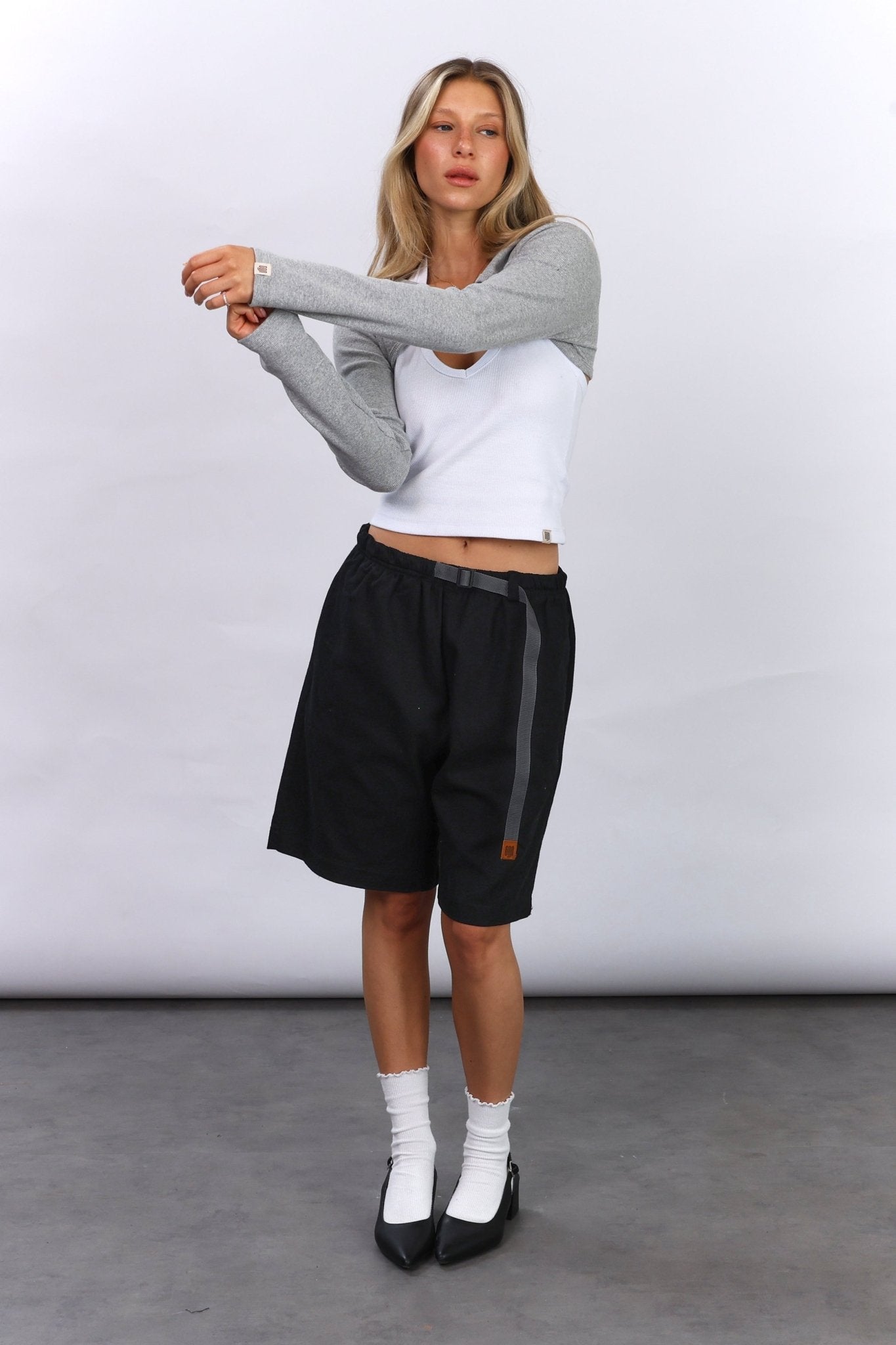 Drill Bermuda Shorts - Black - GON