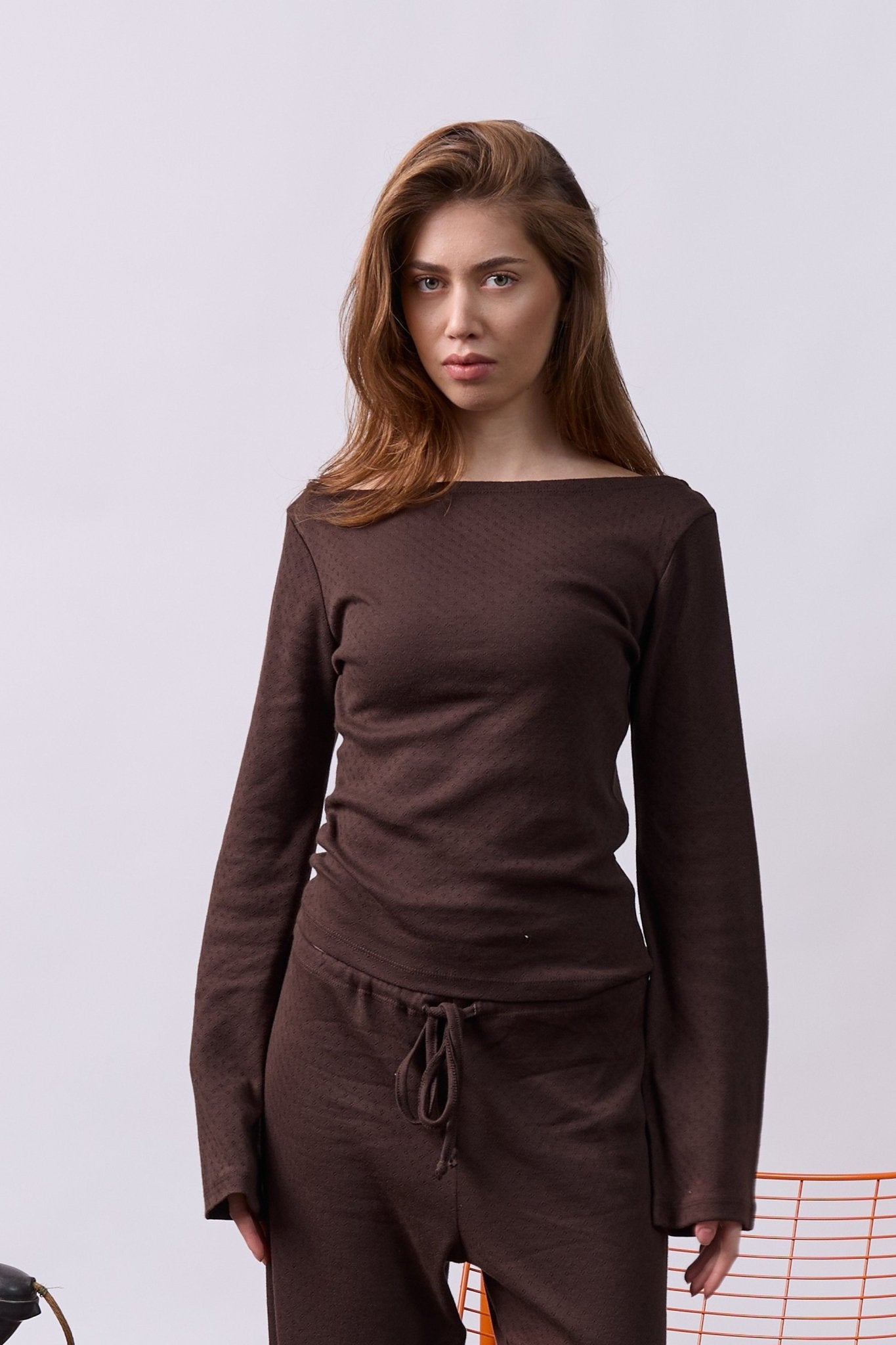 Off shoulder shirt - Brown pointeil - GON