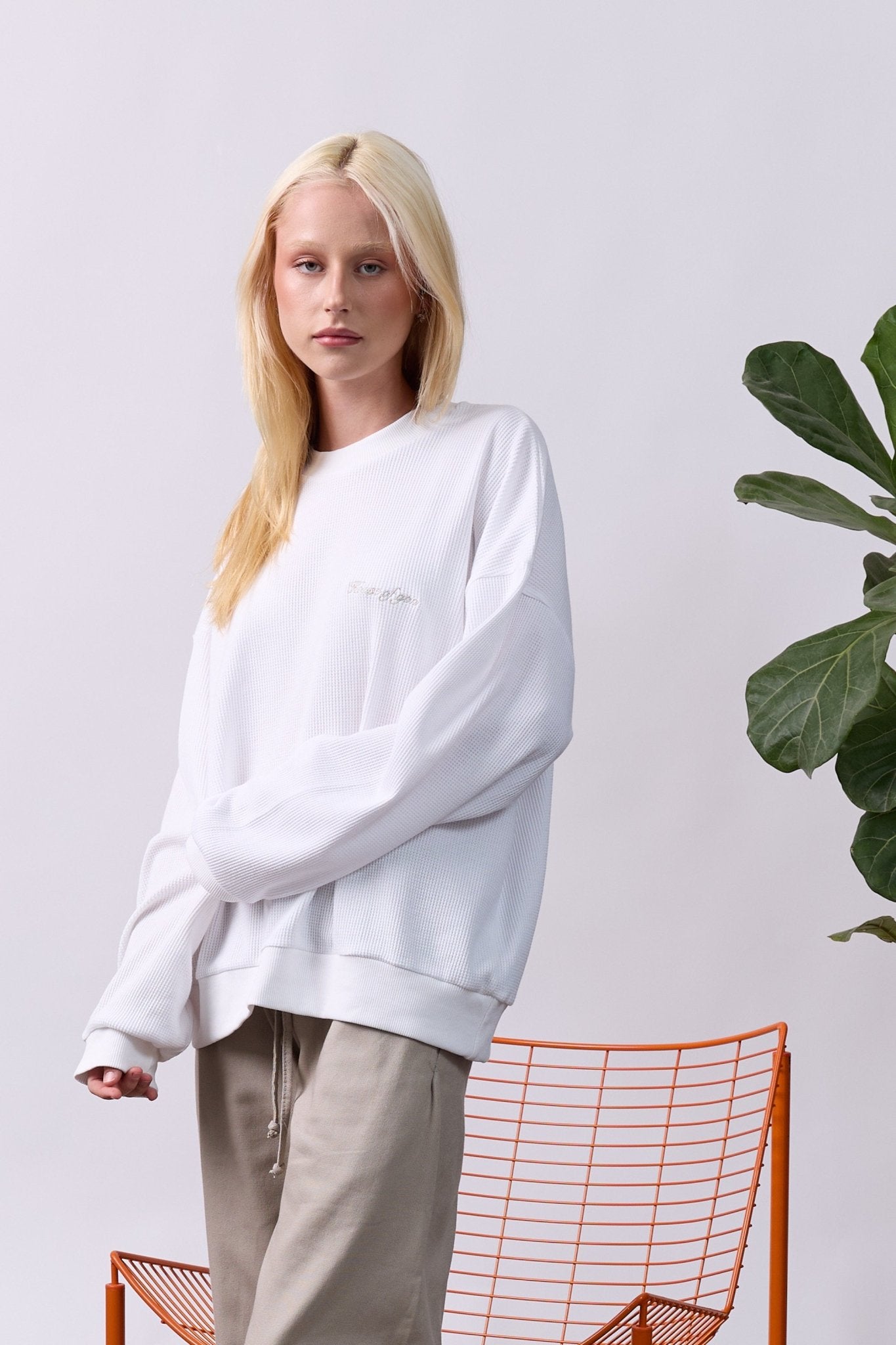 Vintage Waffle Sweatshirt – White - GON