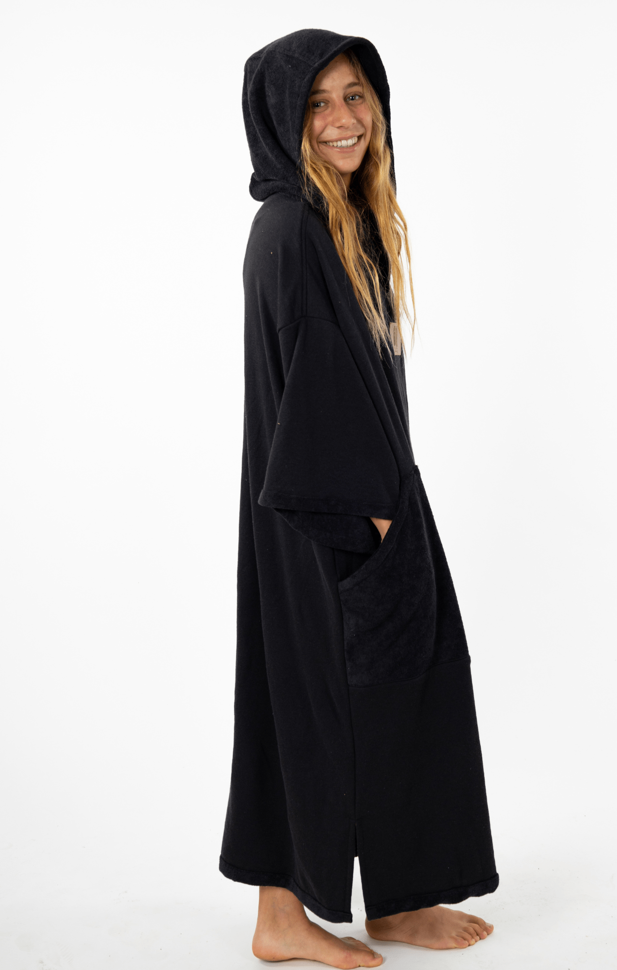 Black - Poncho - GONSURFING