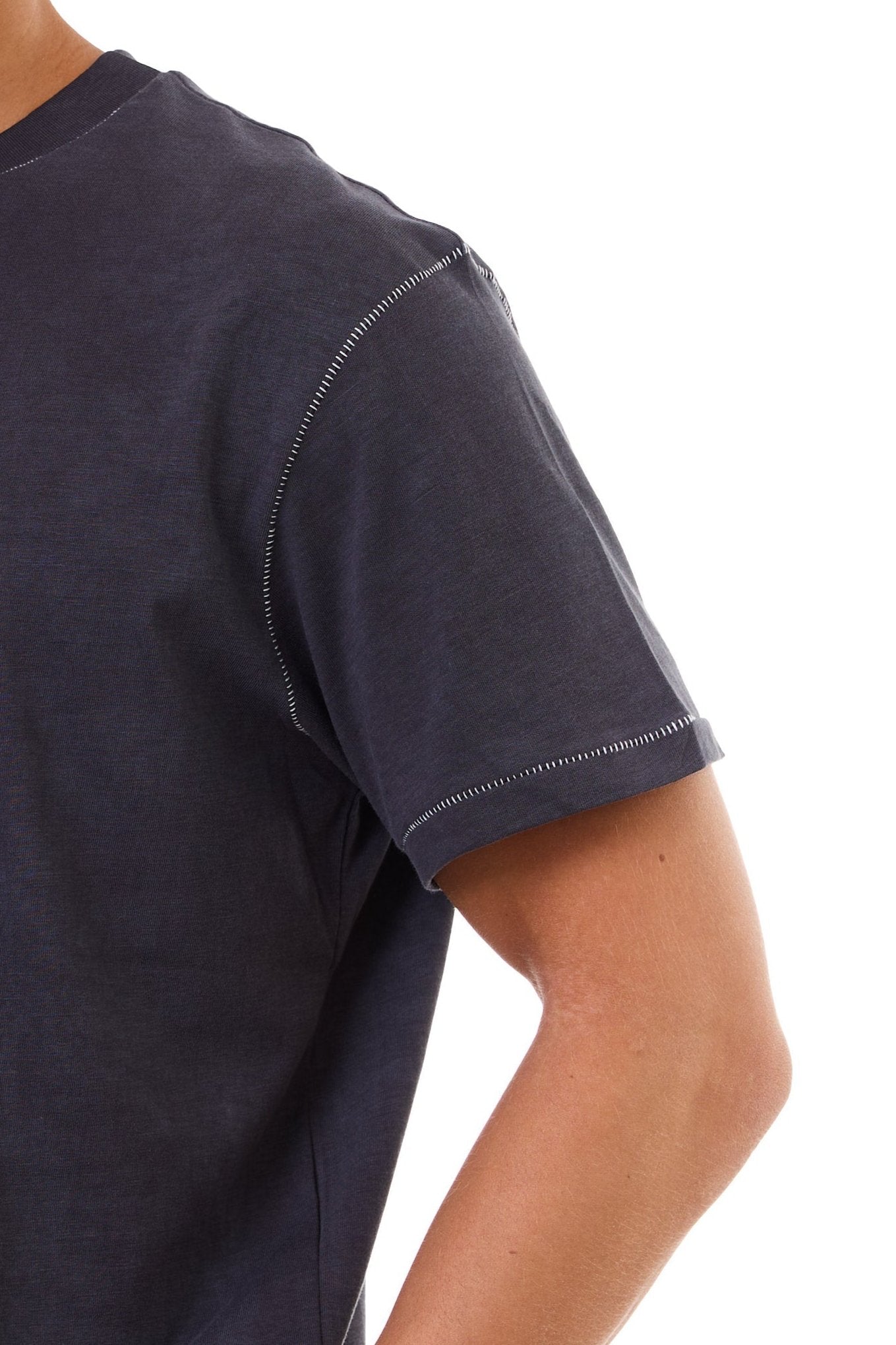 Black wash - stitches t-shirt - GONSURFING