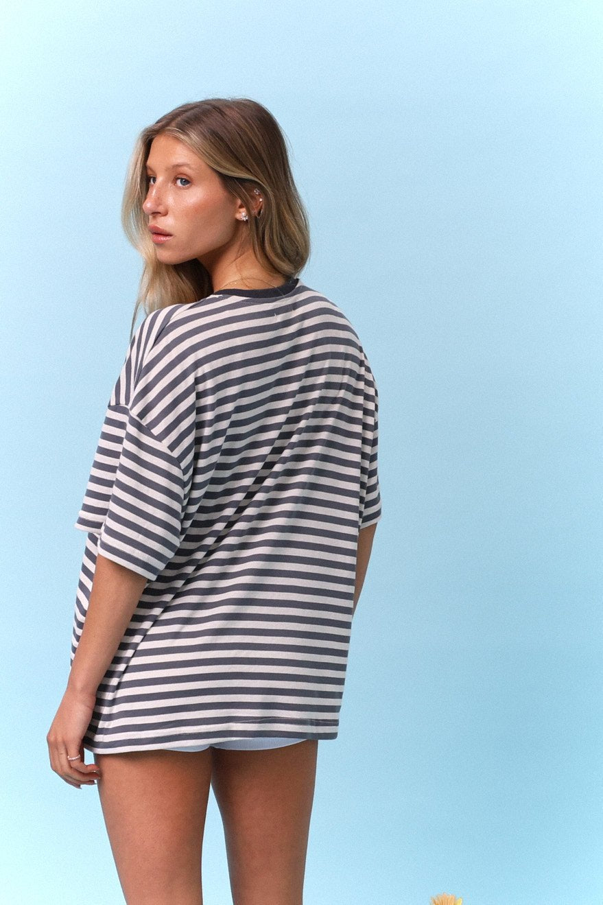 Gray Stripes - Oversize T-Shirt - GON