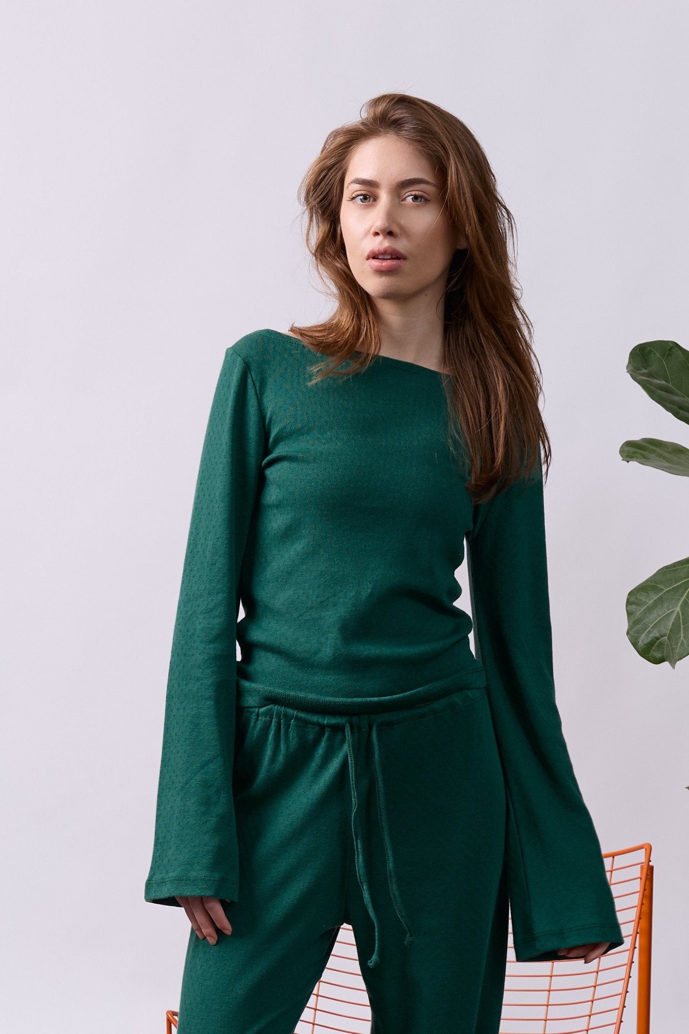 Off shoulder shirt - Bottle green pointeil - GON