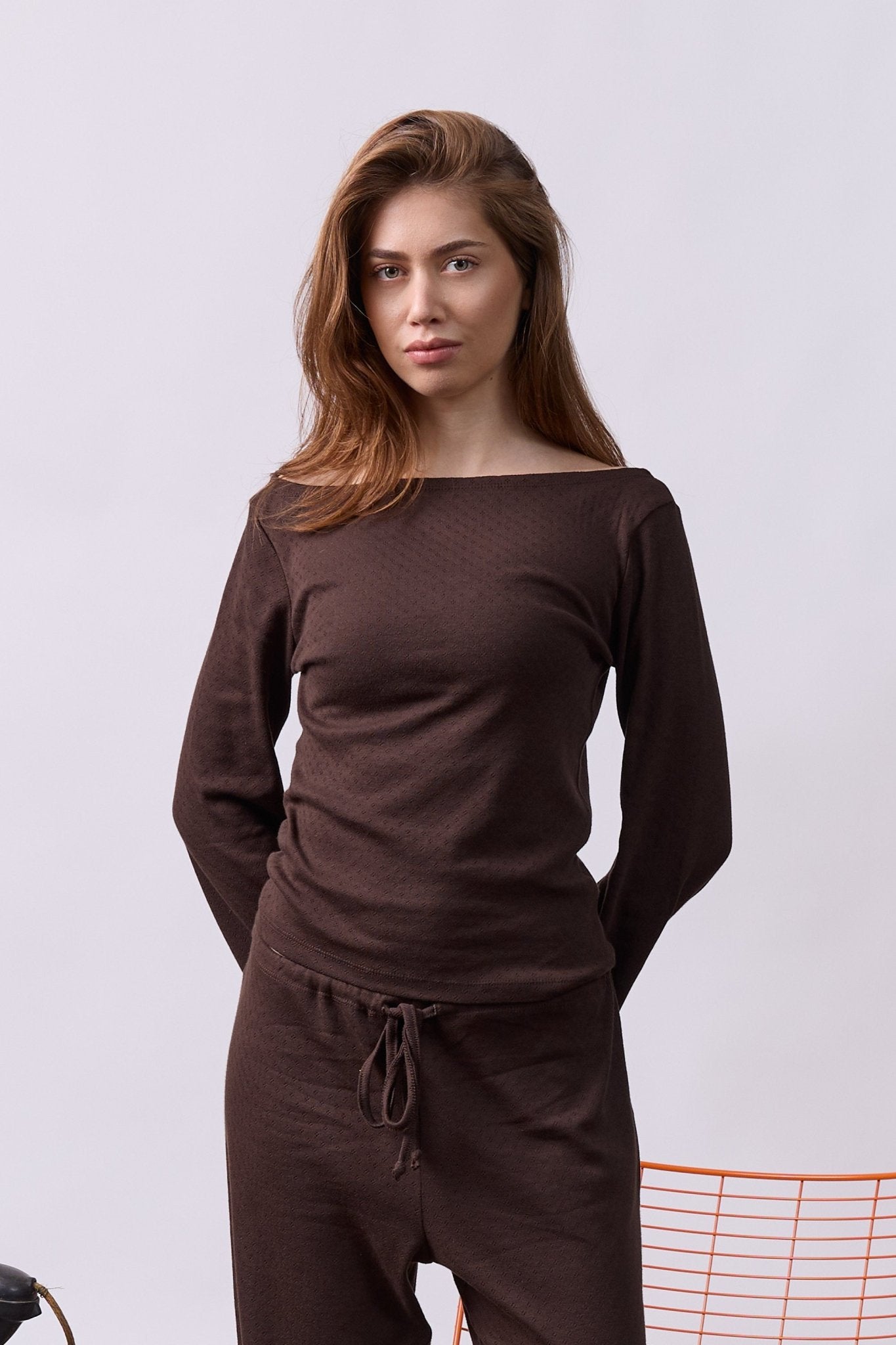 Off shoulder shirt - Brown pointeil - GON