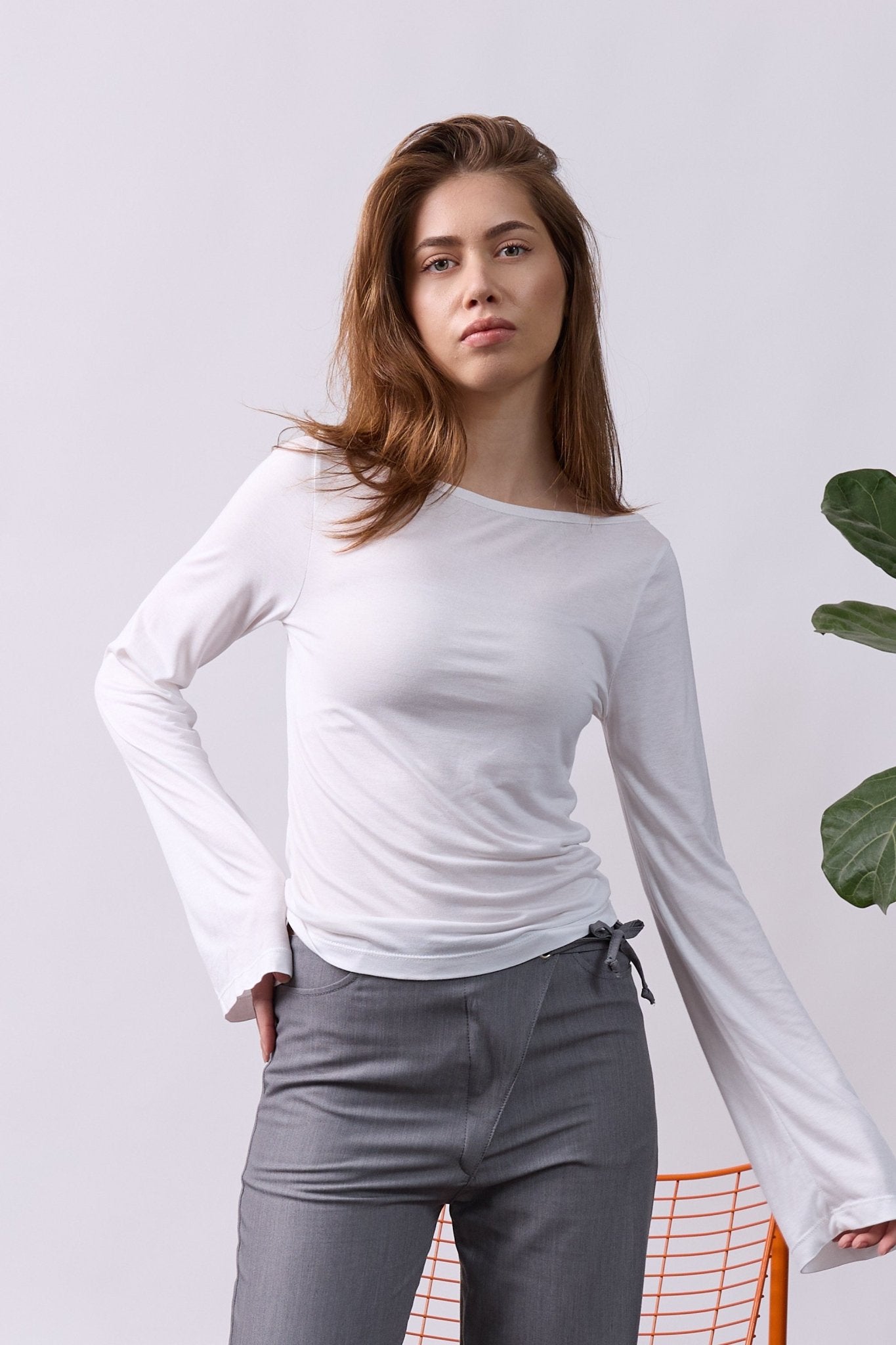Off shoulder shirt - White - GON