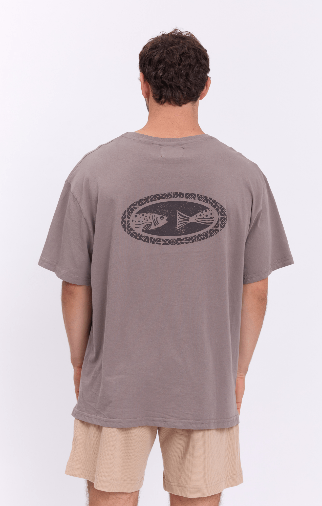 Oval fish - Oversize T-Shirt - GONSURFING