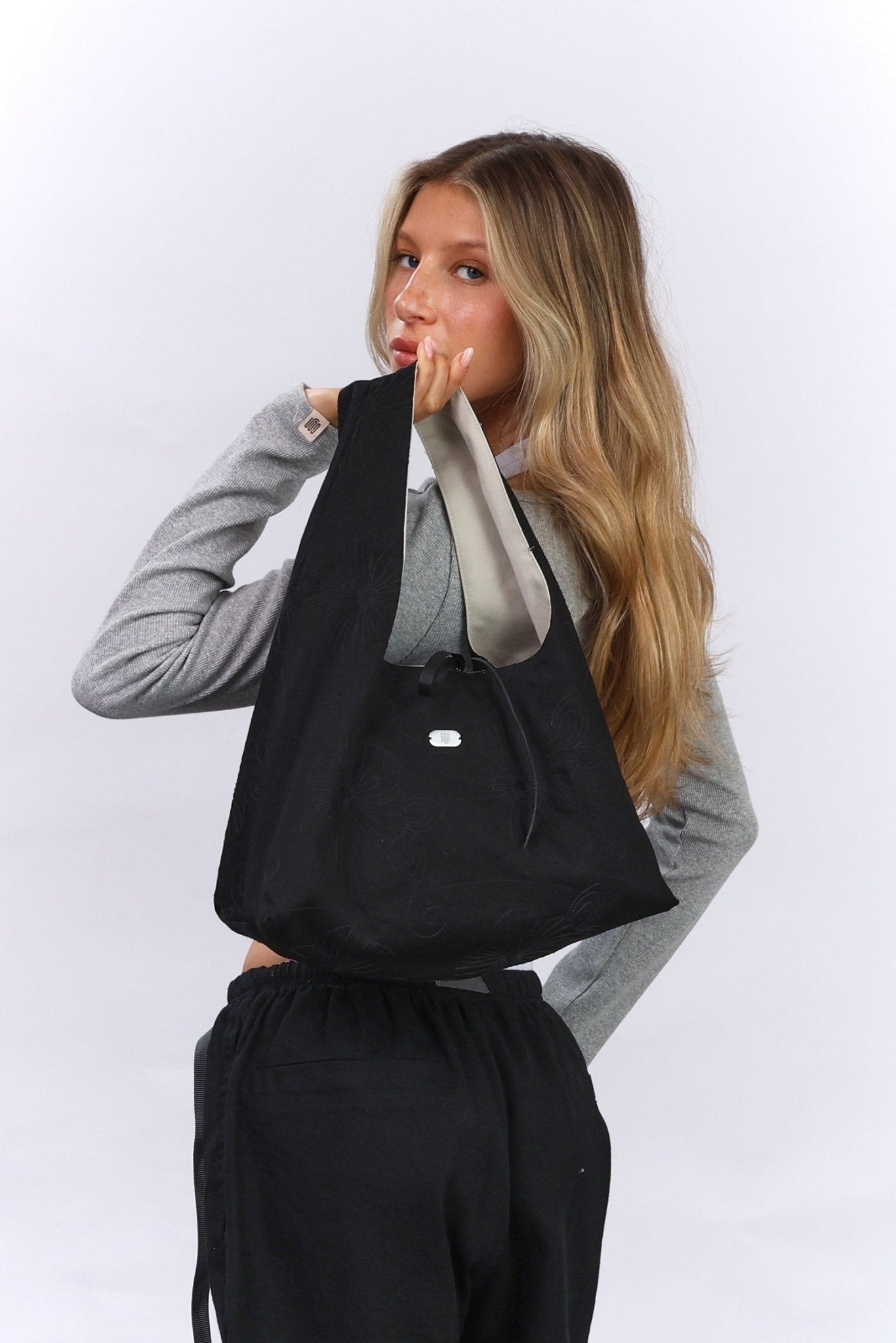 Shoulder bag - Black Floral / Stone - GON