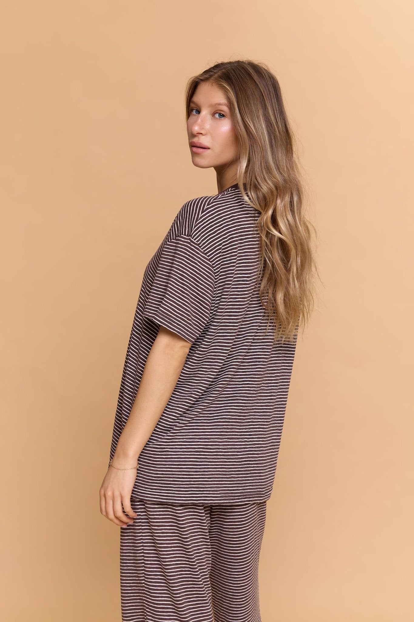 Striped T-shirt - Brown - GONSURFING