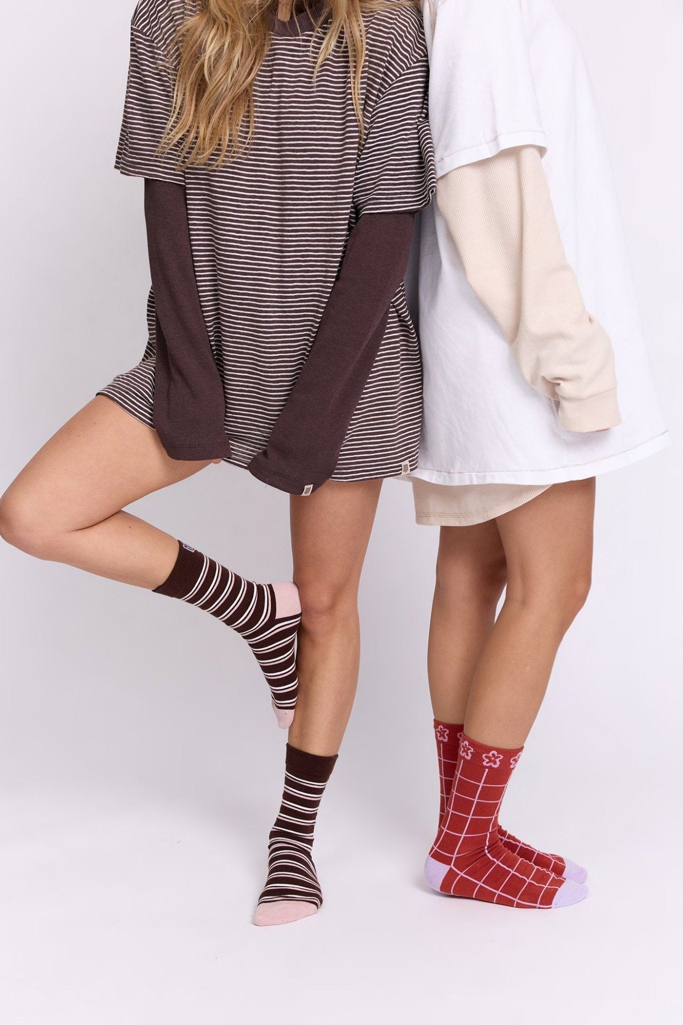 Unisex socks - red checkered - GONSURFING