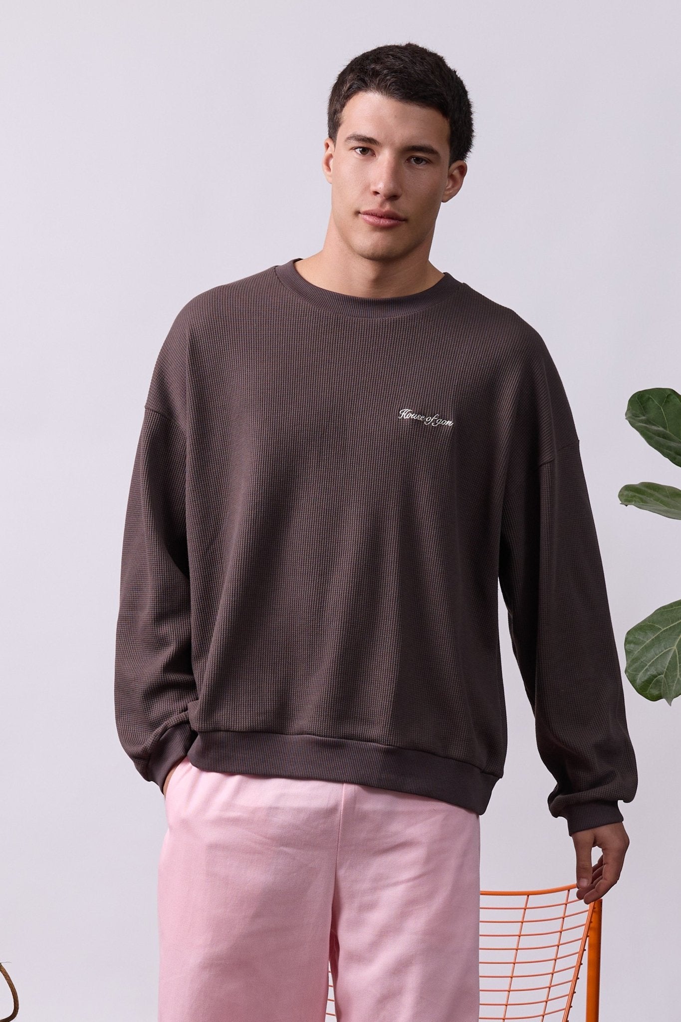 Vintage Waffle Sweatshirt – Dark Brown - GON