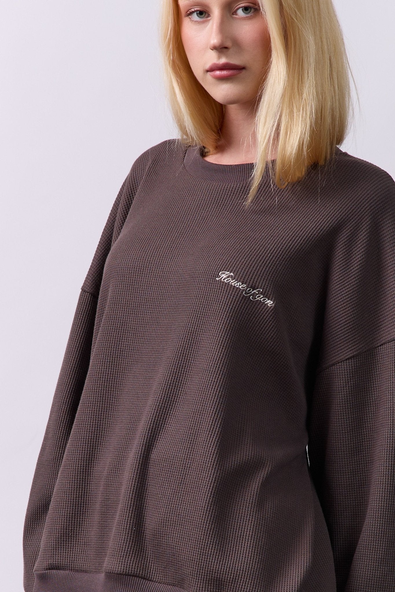 Vintage Waffle Sweatshirt – Dark Brown - GON