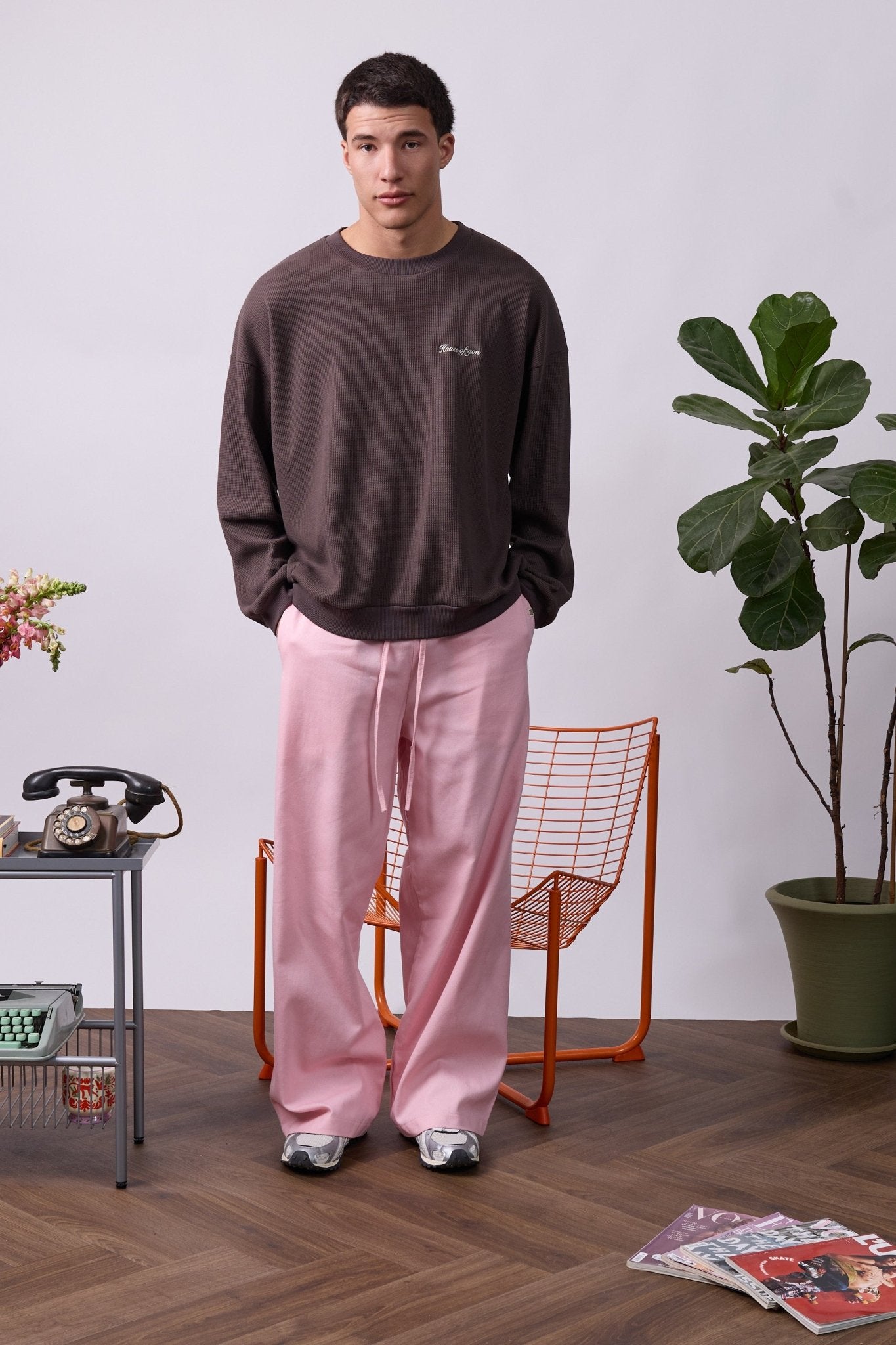 Vintage Waffle Sweatshirt – Dark Brown - GON