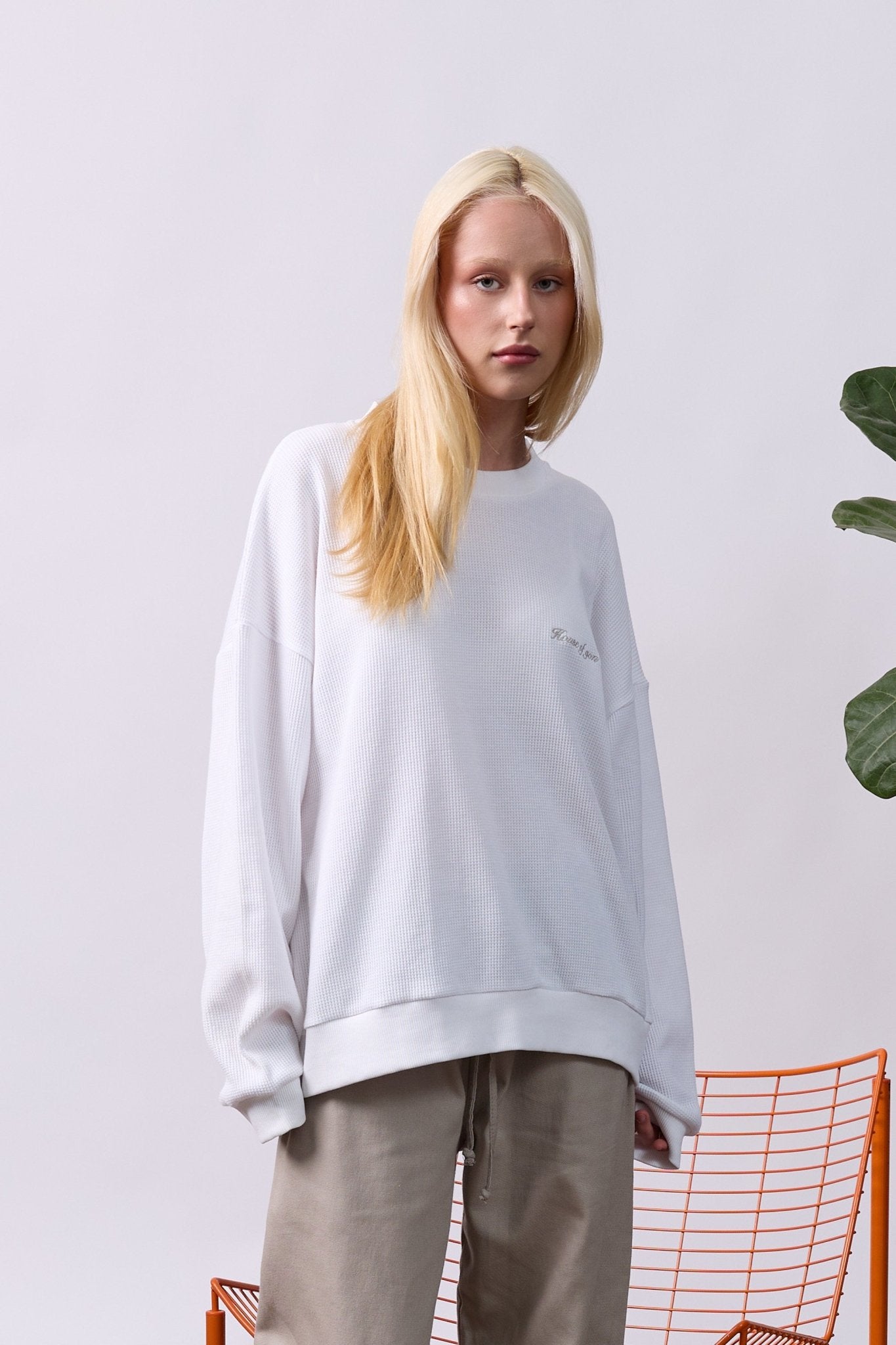 Vintage Waffle Sweatshirt – White - GON