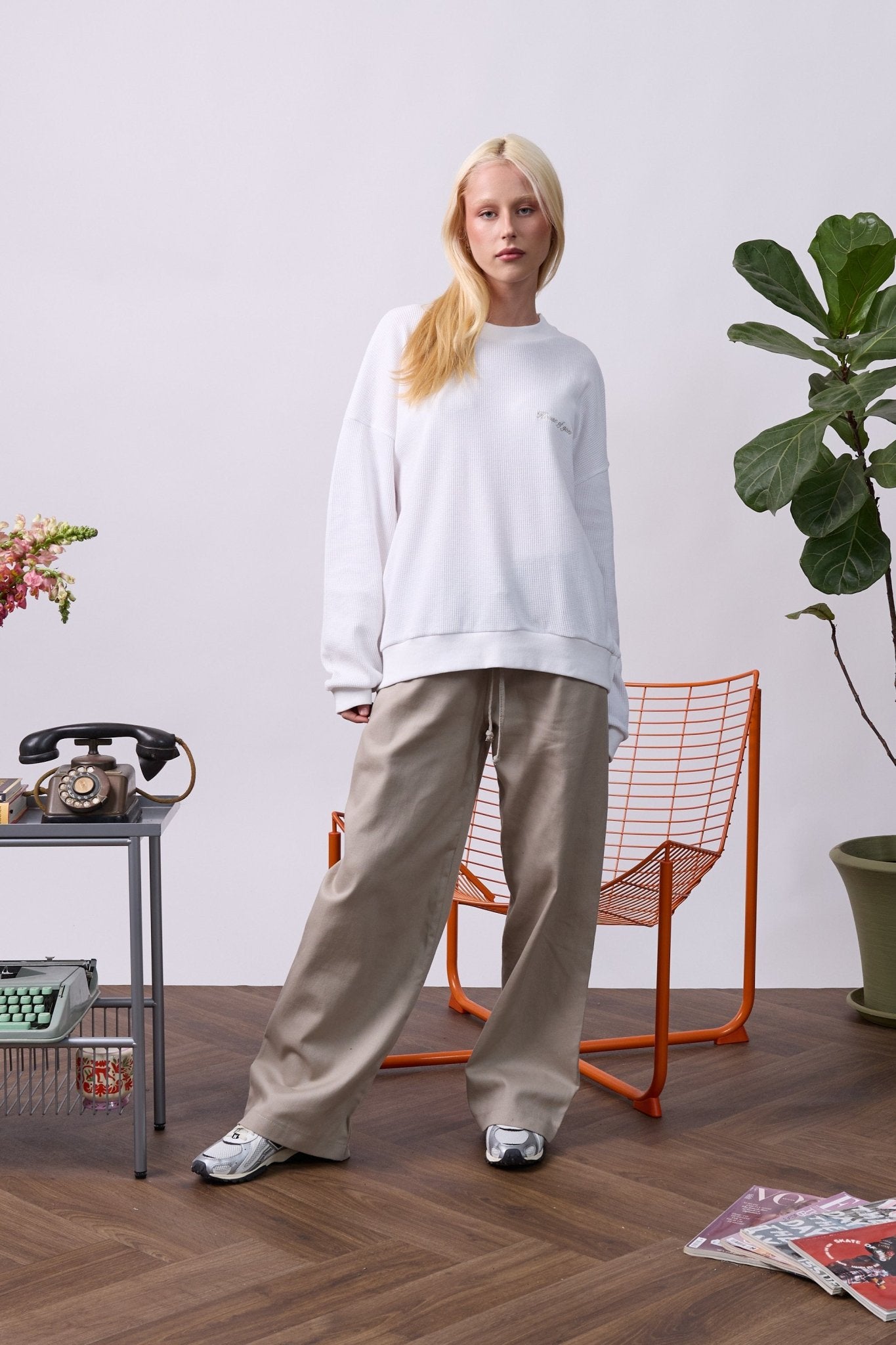 Vintage Waffle Sweatshirt – White - GON